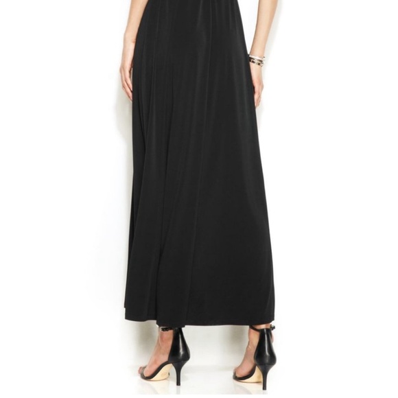 Michael Kors Belted
Grommet Detail Maxi Dress NWOT - Picture 4 of 9